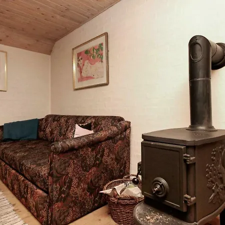 Two-bedroom Holiday In 2 Casa vacanze *