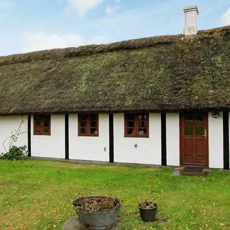 Two-bedroom Holiday In 2 Casa vacanze *
